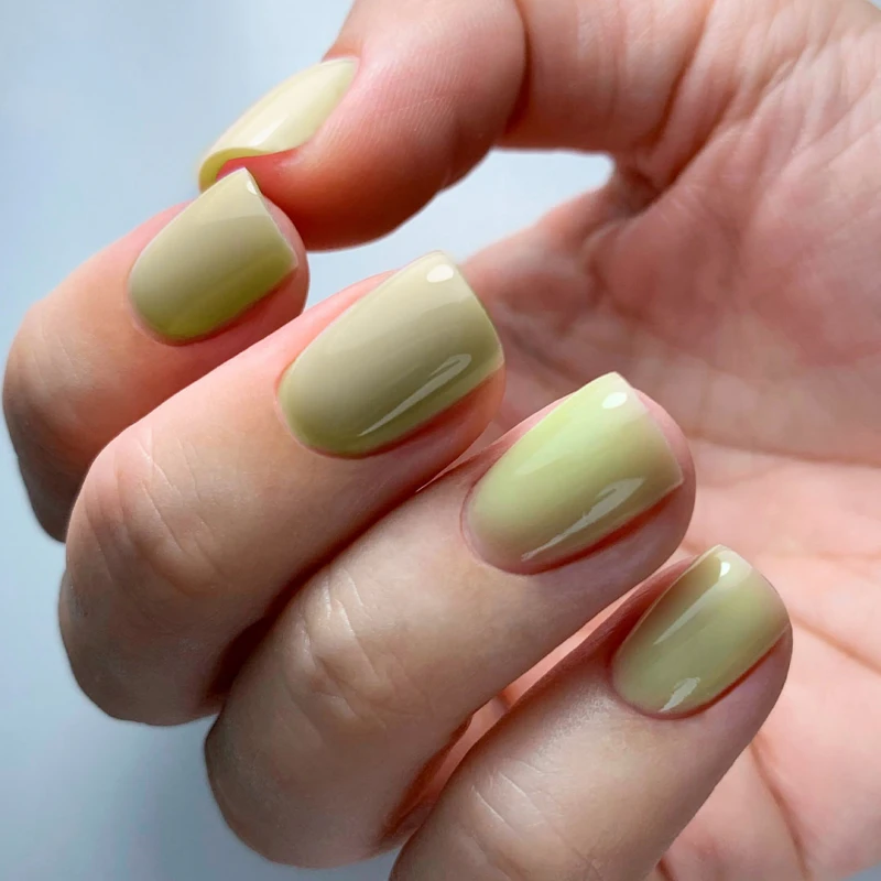 Żel do paznokci Strong Iron Gel Light Yellow PNB 003, 8 ml - obrazek 3